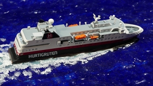 Passenger vessel "Spitsbergen" Hurtigruten (1 p.) N 2016 Risawoleska RI 333